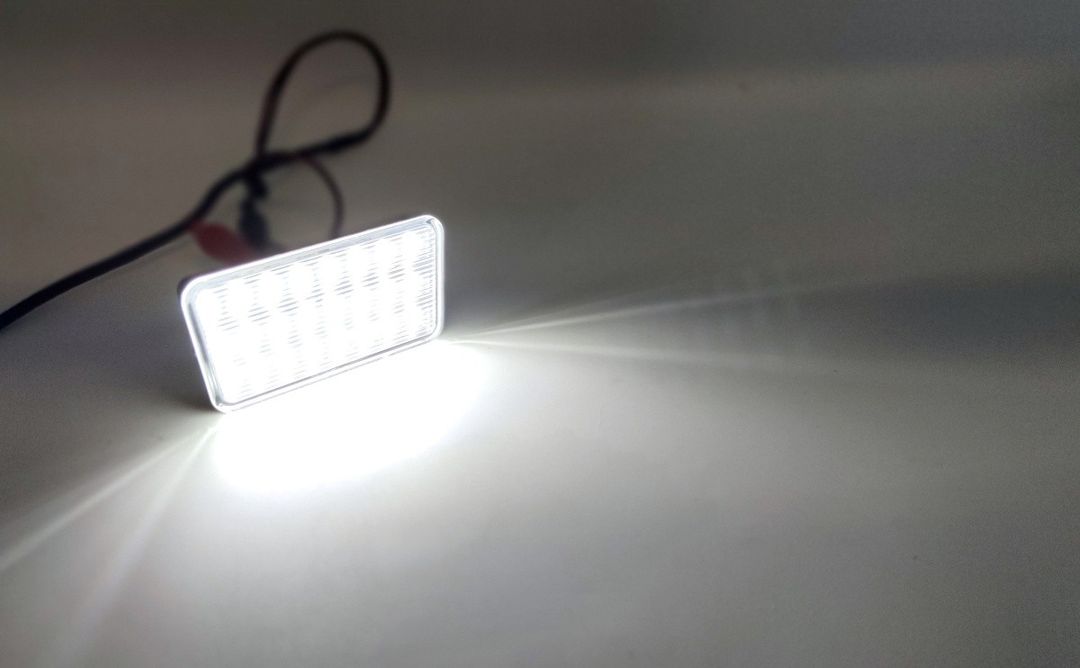Jeep Wrangler JL lampka tablicy rejestracyjnej LED 550lm, 2szt