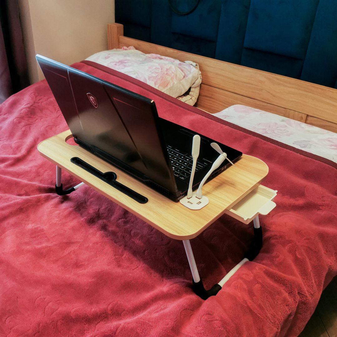 STOLIK POD LAPTOPA SKŁADANY DO ŁÓŻKA PODSTAWKA USB