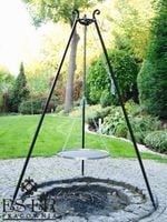 Grill ogrodowy na trójnogu PIOTR z rusztem nierdzewnym 60 cm ES-ER
