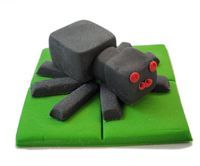 Cukrowa figurka na tort Pająk jak z Minecraft