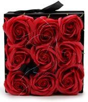Mydlany Flower Box - 9 Czerwonych Róż w Kwadratowym Pudełku
