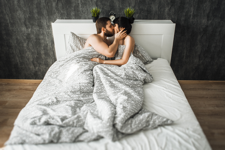 Sypialnia w stylu skandynawskim – jak ją urządzić?